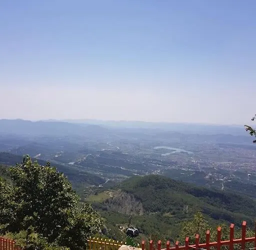 Live&work Commercial Bukra 2 Апартаменты *